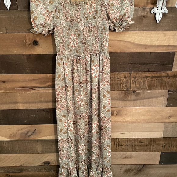 Inspired Hearts Floral Maxi Dress - Green and Brown - Picture 3 of 4